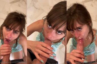 Thumbnail for Riley Reid Deepthroat Blowjob Video Leaked